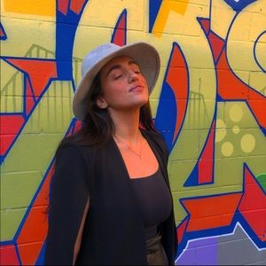 Cape blazer + 🆓FREE HAT🆓 - medium - black